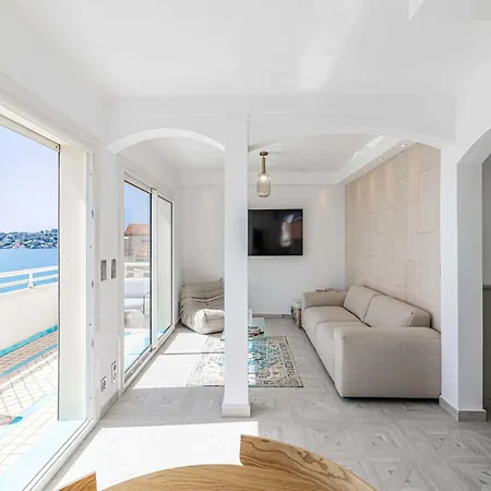 Sublime Appt - 2bd 4p - Terrace Sea View - Апартаменты *